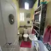 Casa Con 2 Dormitorios, Estacionamiento, Patio, Remodelada