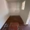 Casa De 3 Dormitorios, Baño, Estacionamiento